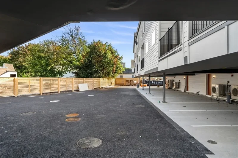 2-18 Elm Street, #8, Newton, MA, 02465, USA, Newton, Massachusetts, United States. - Photo 19