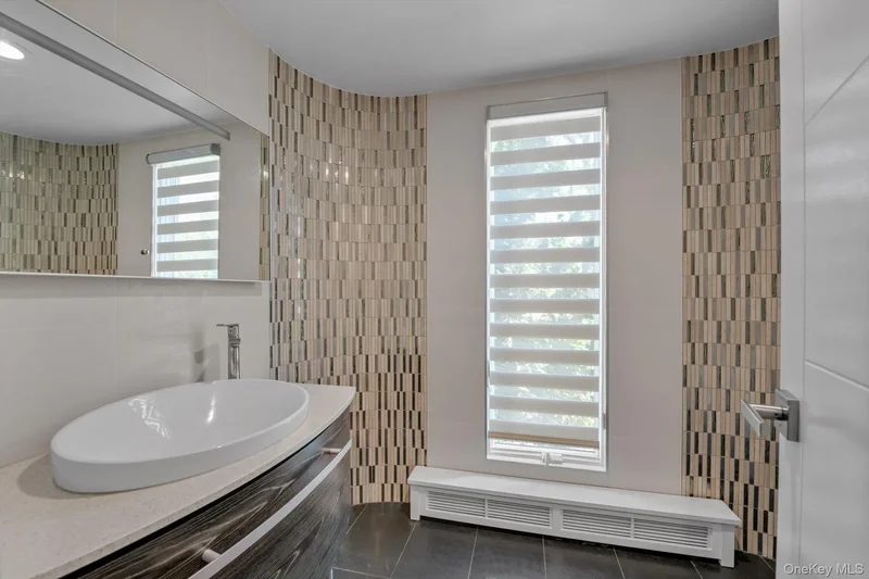 10 Macy Drive, Hewlett, New York, United States. - Photo 14