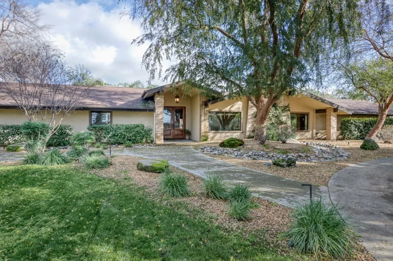 6090 Amber Avenue, Clovis, California, United States. - Photo 4