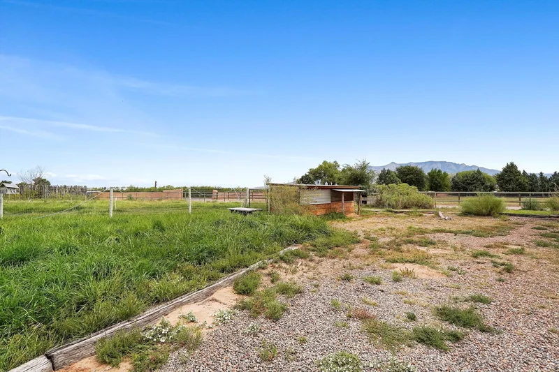 11 KOONTZ Road, Corrales, NM 87048, Corrales, New Mexico, United States. - Photo 75