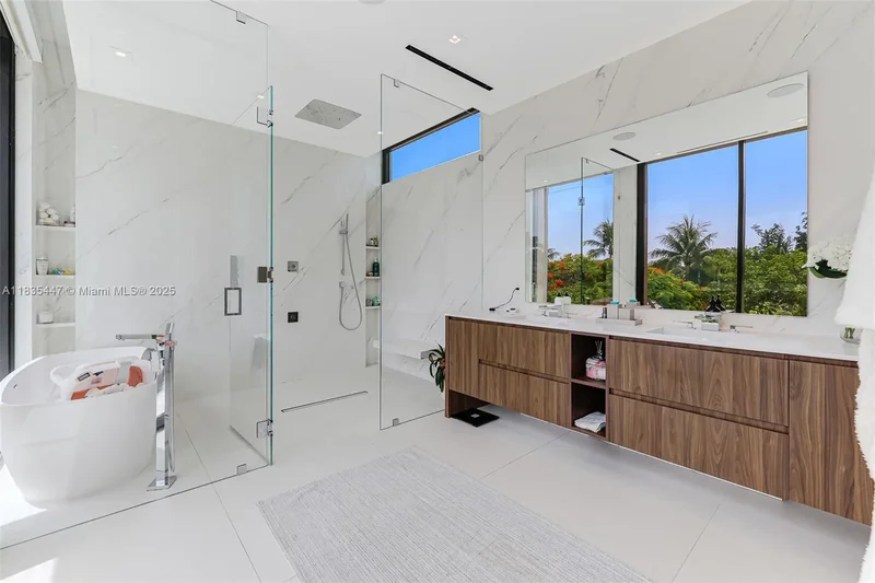 2355 Meridian Ave, Miami Beach, Florida, United States. - Photo 3