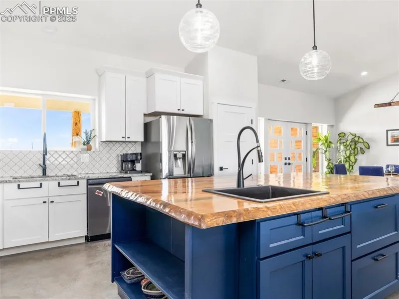 1068 N Gantts Fort Avenue, Pueblo West, CO 81007, Pueblo West, Colorado, United States. - Photo 2