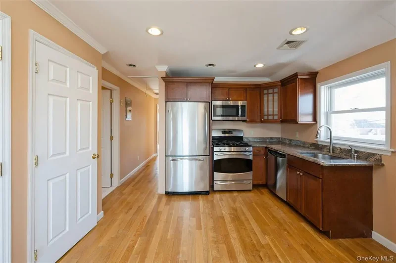 258A Longstreet Avenue, New York, New York, United States. - Photo 14