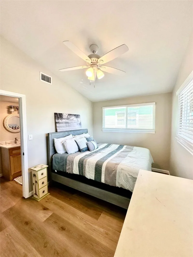 12908 John Reynolds Road, Galveston, TX 77554, Galveston, Texas, United States. - Photo 28