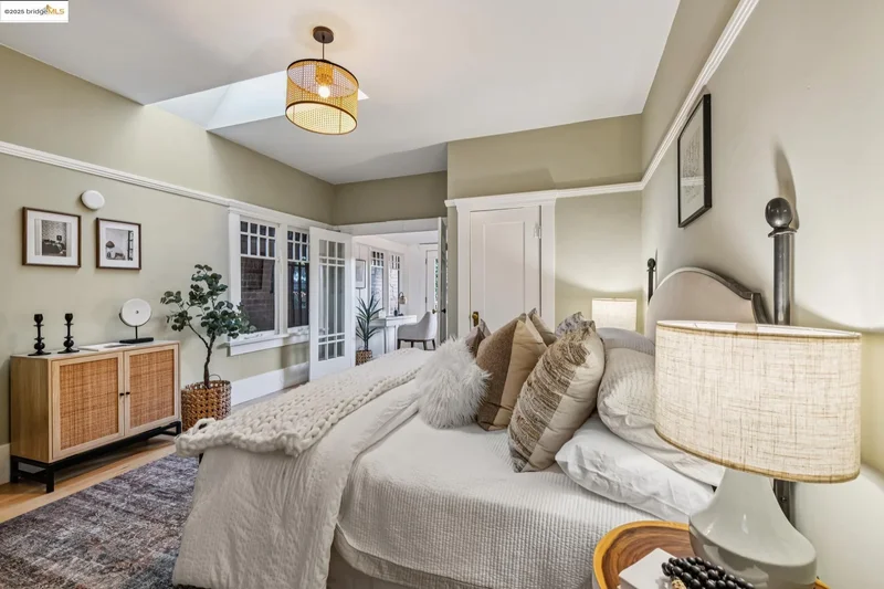 2636 Alcatraz Ave, Oakland, California, United States. - Photo 47