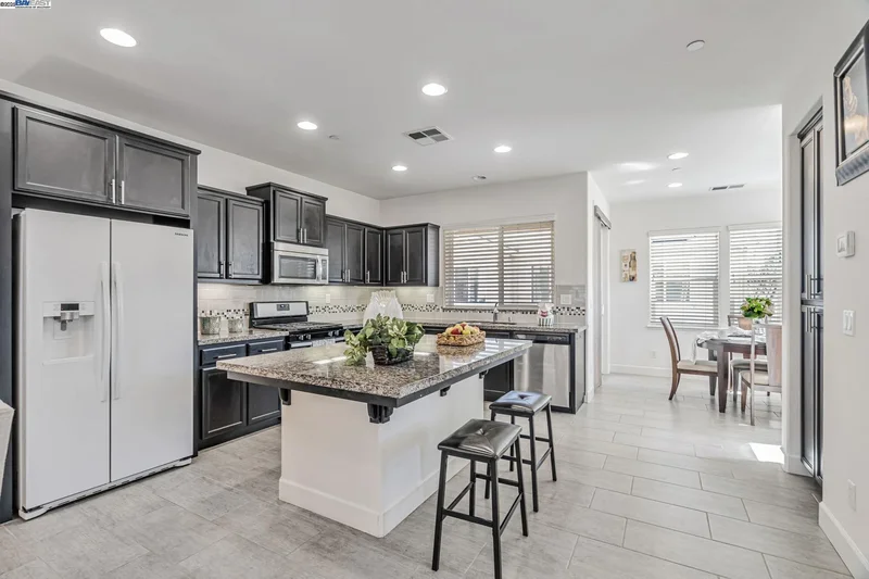705 Cannery Pl, San Jose, California, United States. - Photo 28