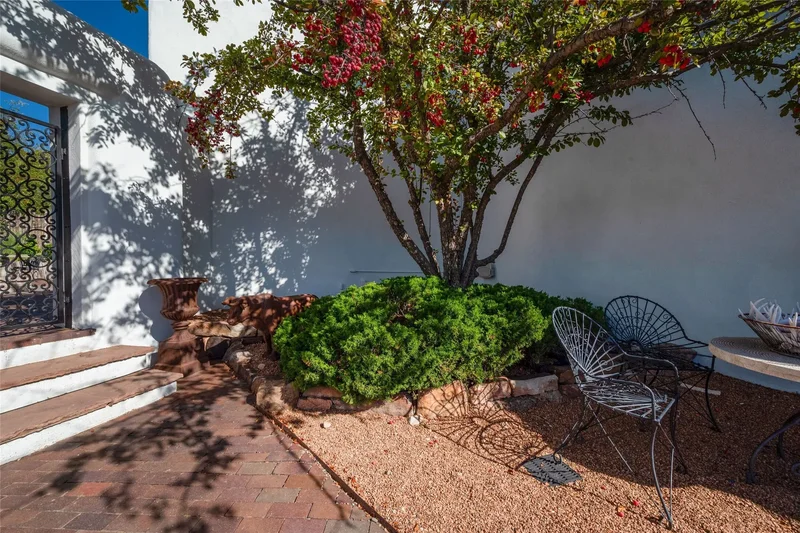 413 Los Arboles Drive, Santa Fe, NM 87501, Santa Fe, New Mexico, United States. - Photo 59