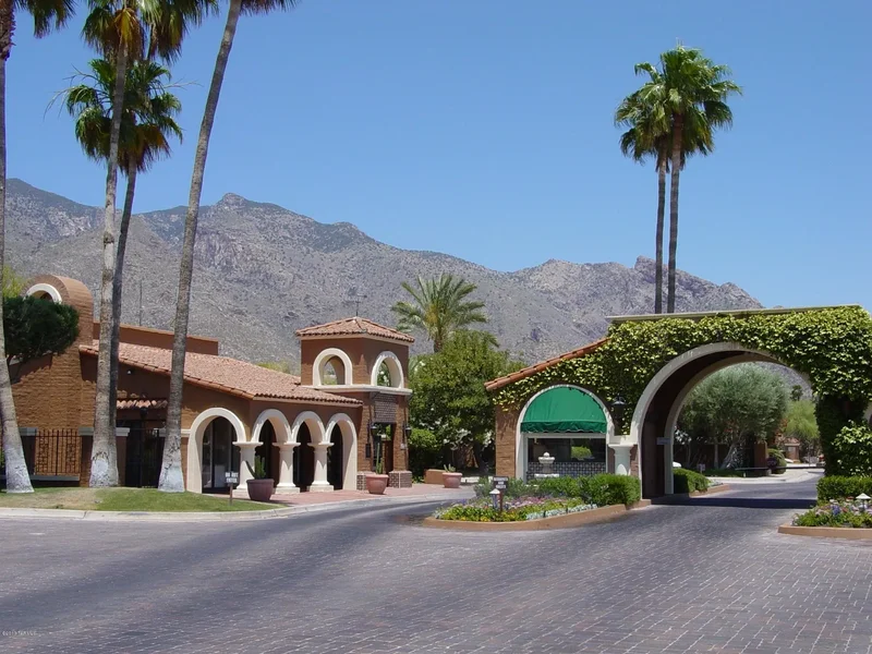7474 N Catalina Ridge Drive, Tucson, AZ, 85718, USA, Tucson, Arizona, United States. - Photo 33