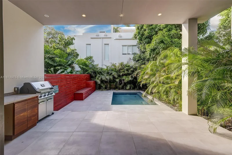 2980 Coconut Ave, Miami, Florida, United States. - Photo 3