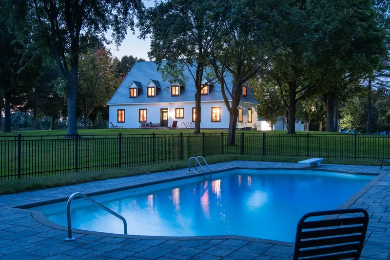 975 Boul. de Bromont, Bromont, Quebec, Canada. - Photo 40