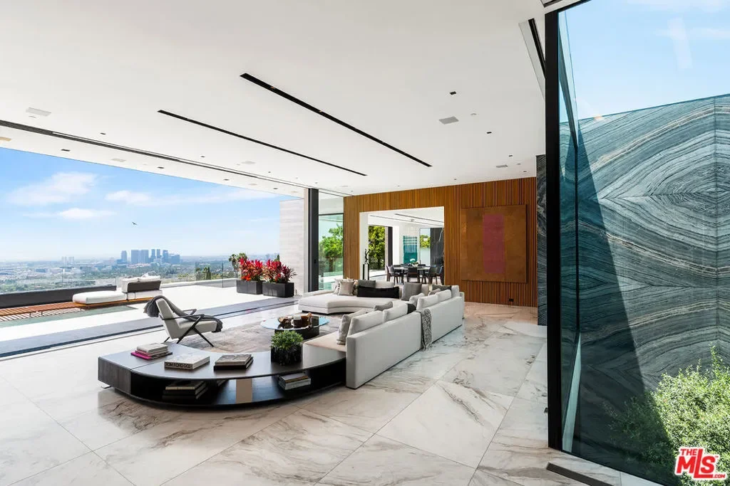 1108 Wallace, Beverly Hills, California, United States. - Photo 44