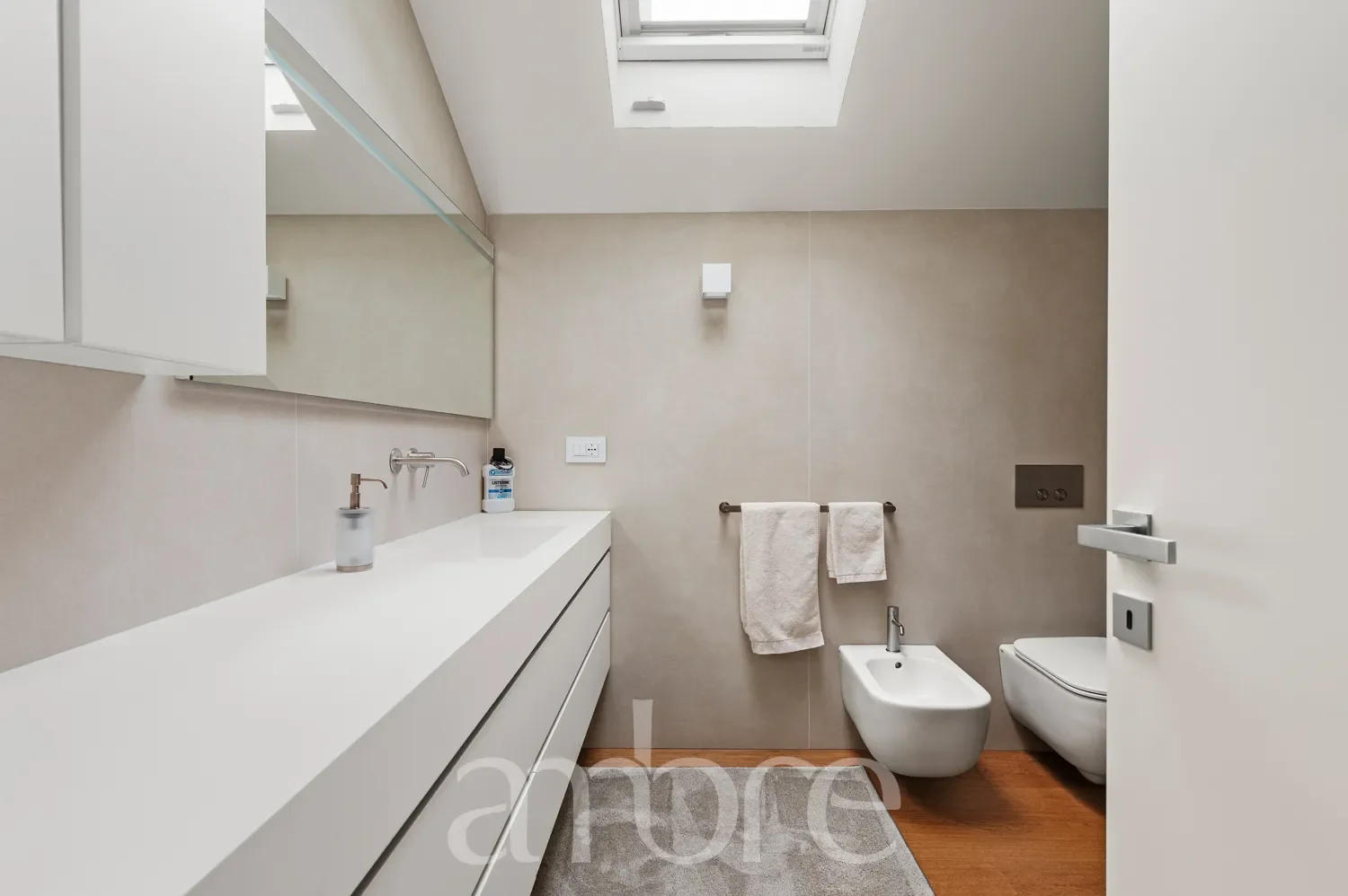 Gallery photo 10