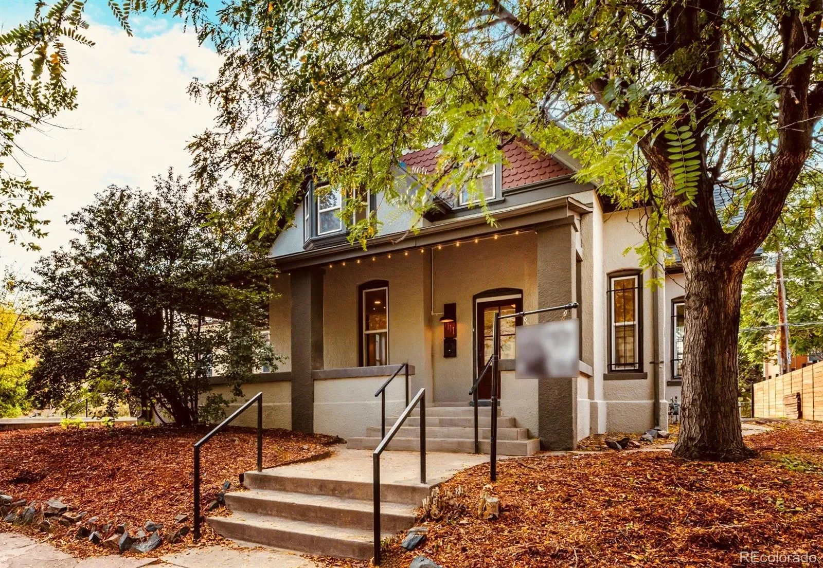 Exterior photo 5