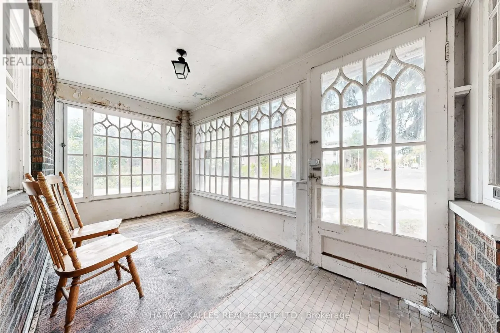Gallery photo 11