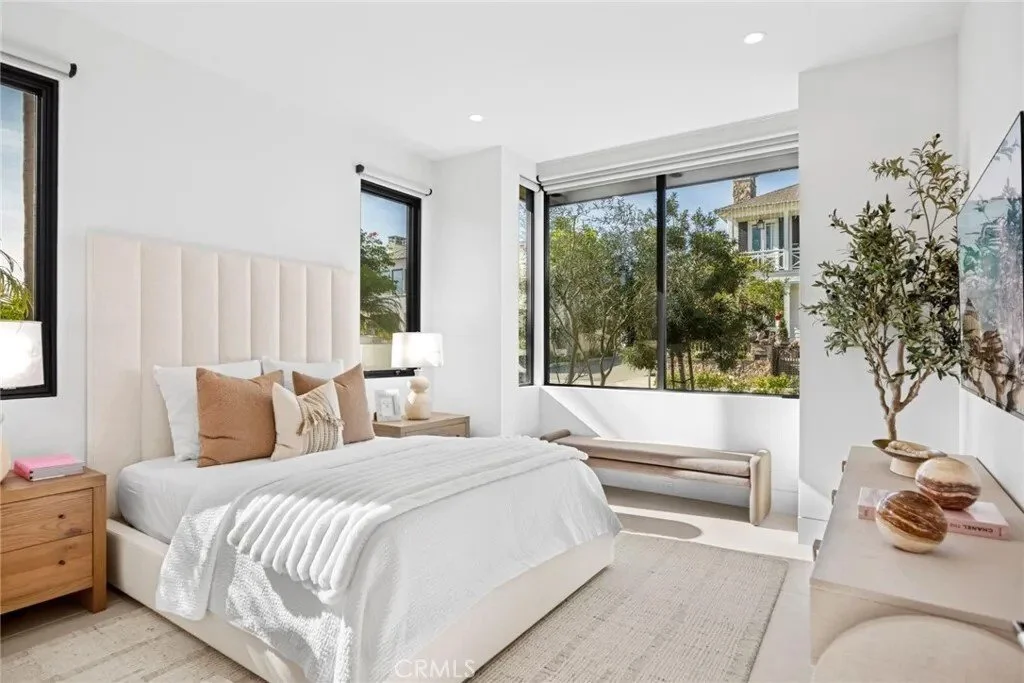 304 Poppy Ave, Newport Beach, California, United States. - Photo 29