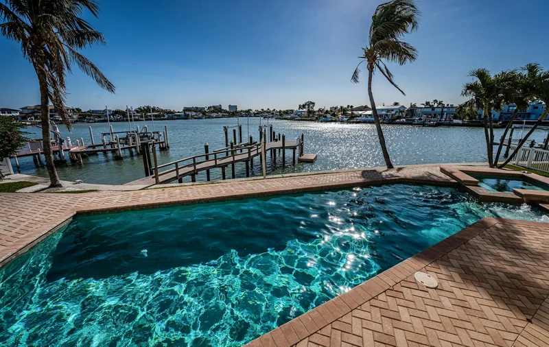 7986 9th Ave S, St Petersburg, FL 33707, St. Petersburg, Florida, United States. - Photo 18