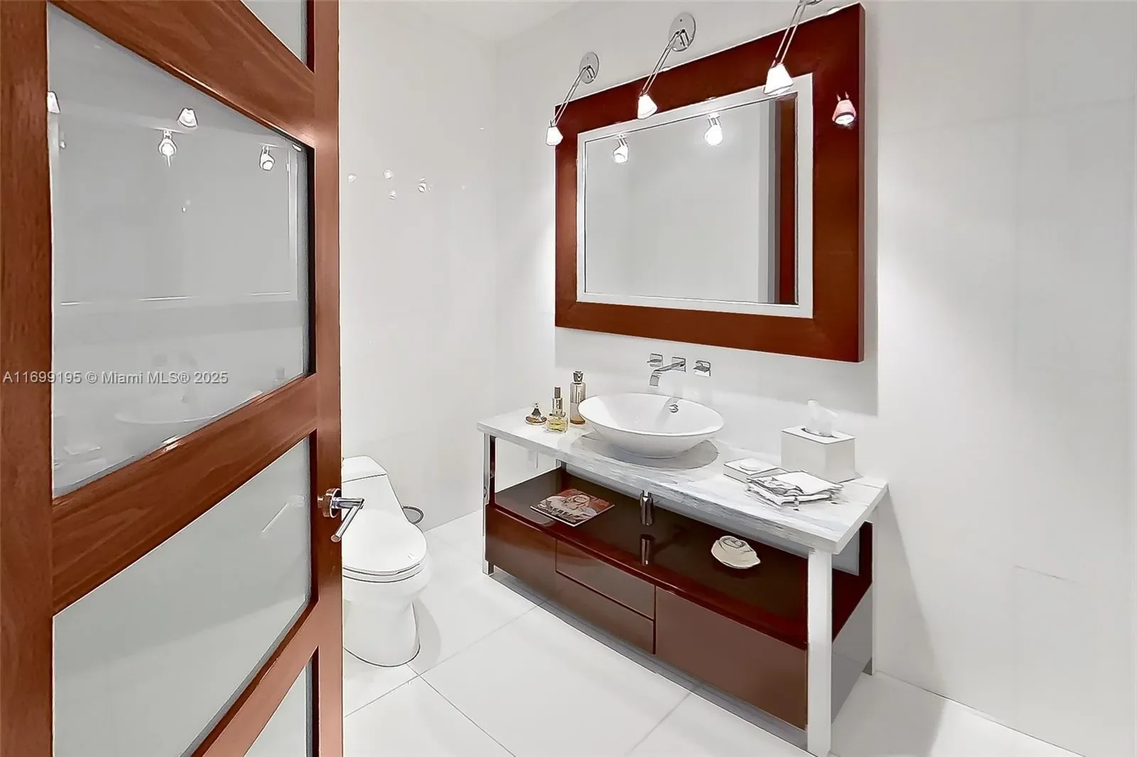 20155 NE 38th Ct 2903, Aventura, Florida, United States. - Photo 2