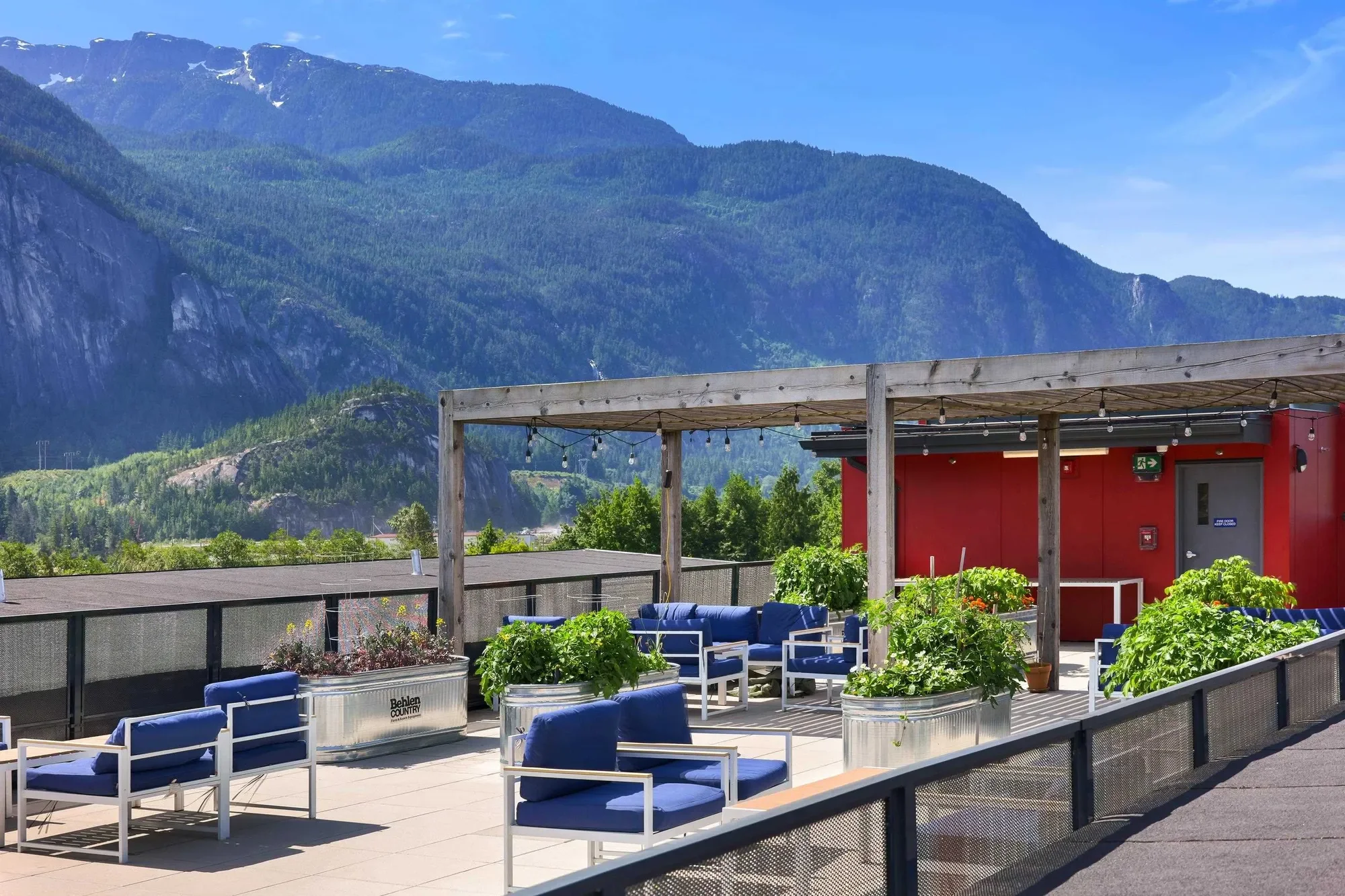 37762 Third Avenue 301, Squamish, British Columbia, Canada. - Photo 23