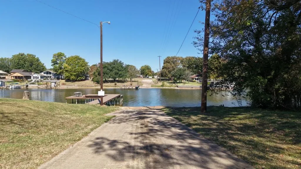 807 Midway, Tool, Texas, United States. - Photo 32