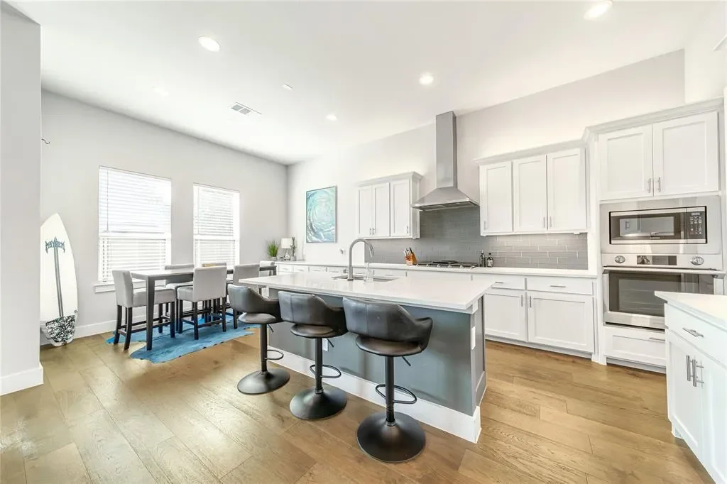 Gallery photo 9