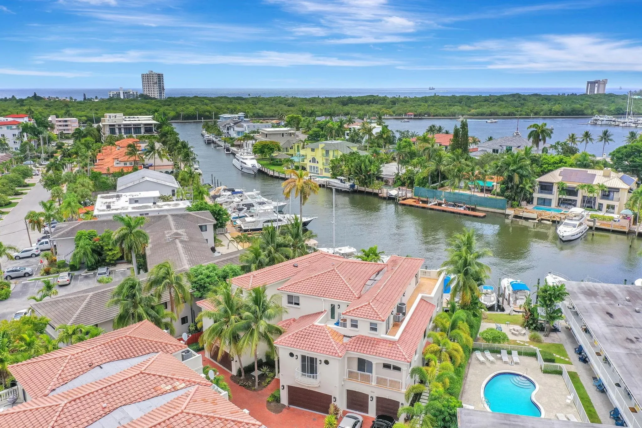 1368 BAYVIEW DR, Fort Lauderdale, Florida, United States. - Photo 26
