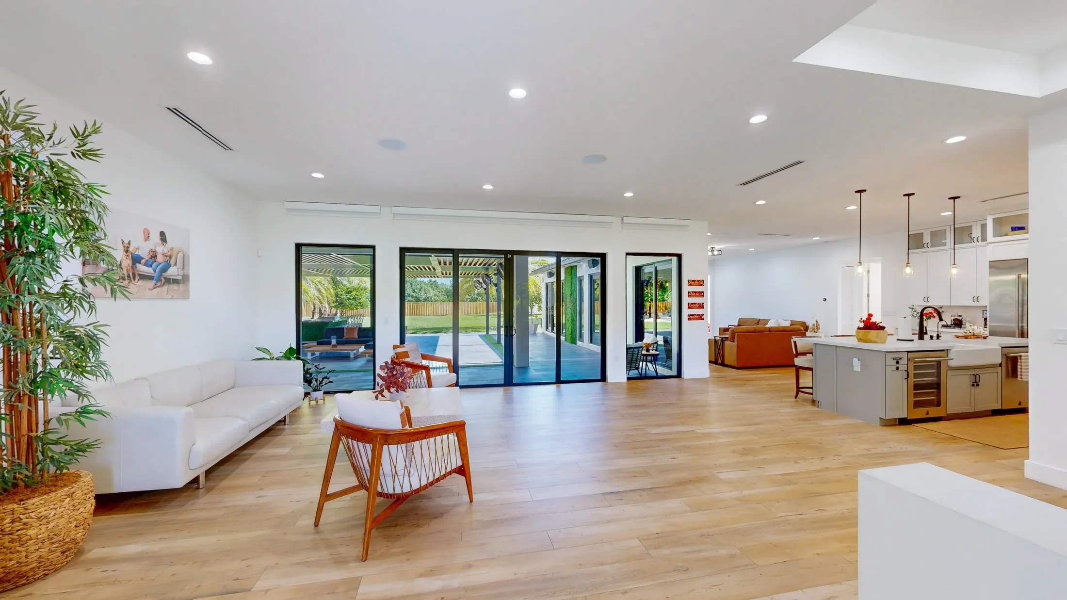 Gallery photo 3