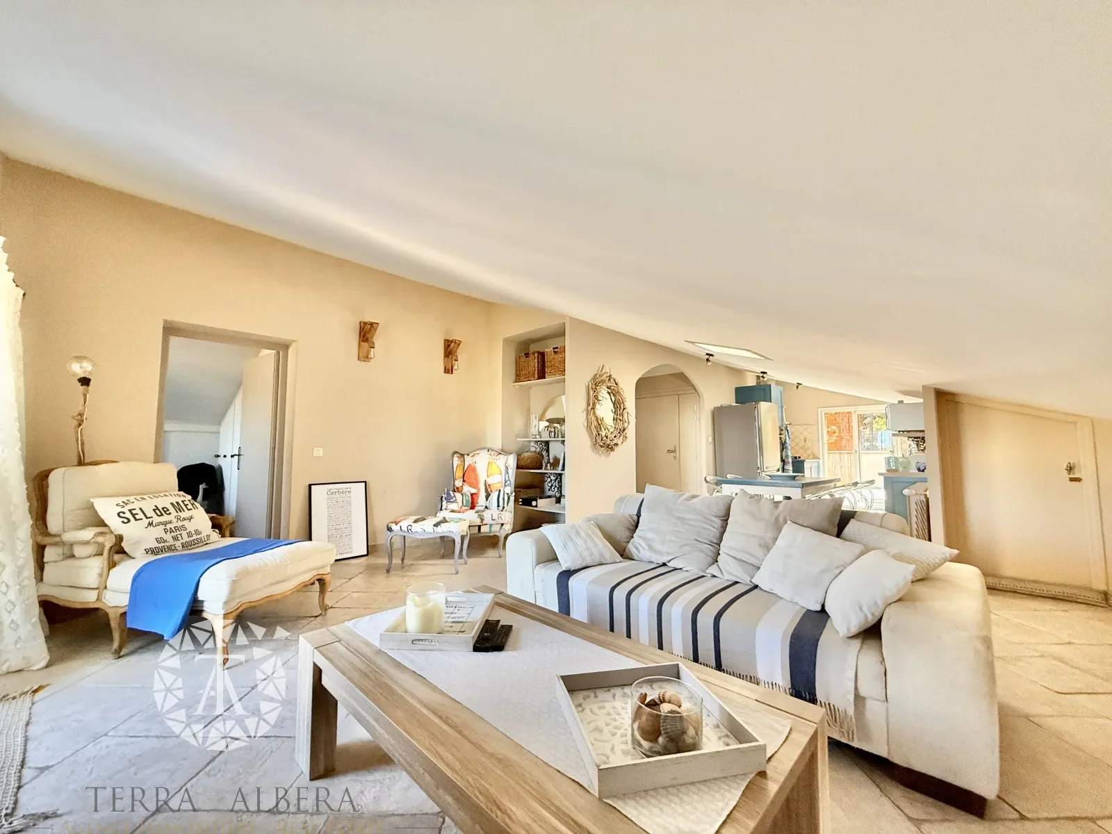Gallery photo 6