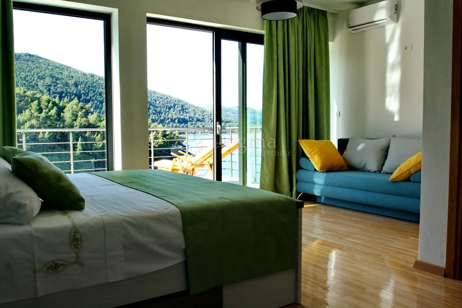 Gallery photo 9