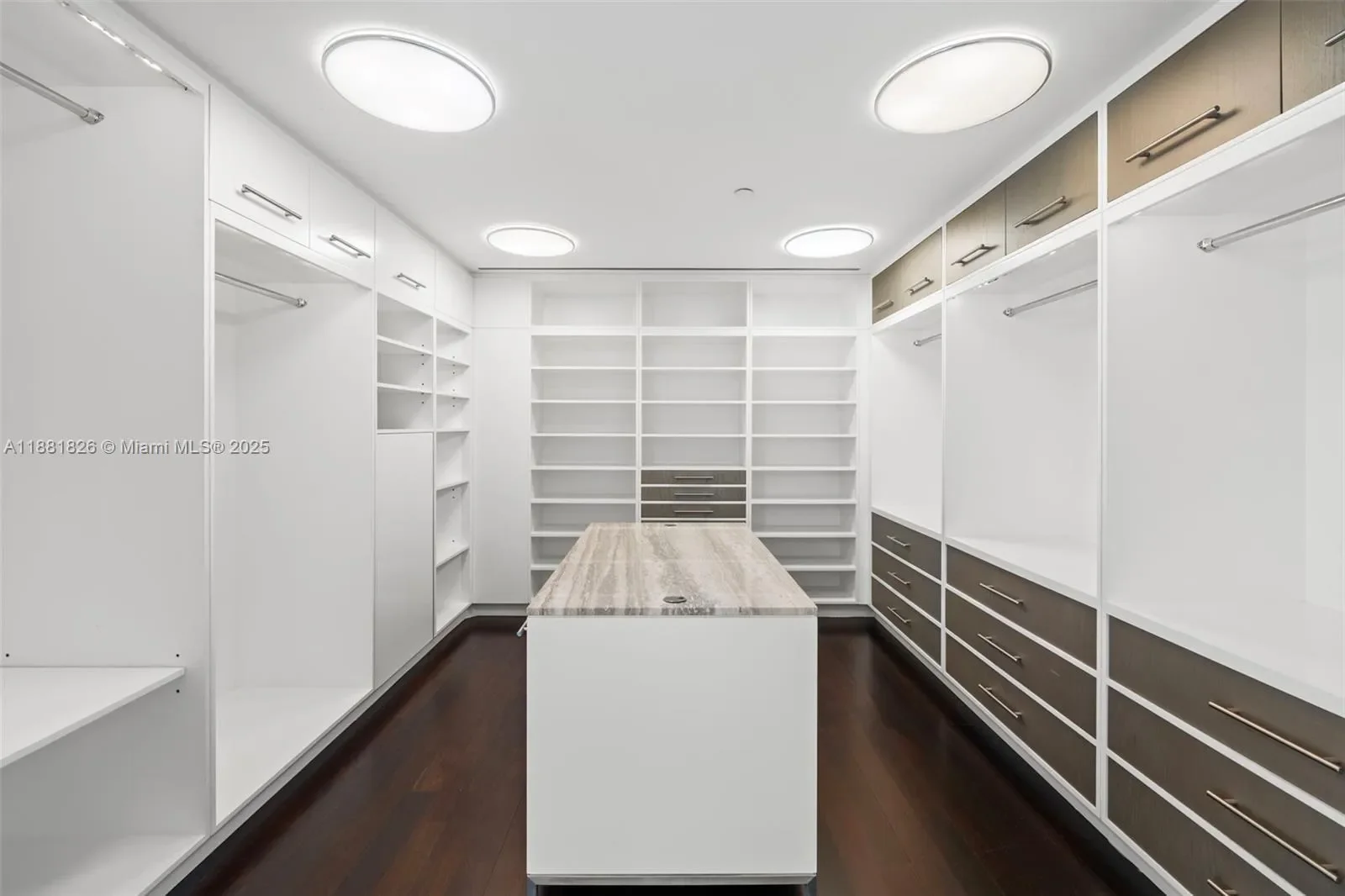 1643 Brickell Ave 4102, Miami, Florida, United States. - Photo 16
