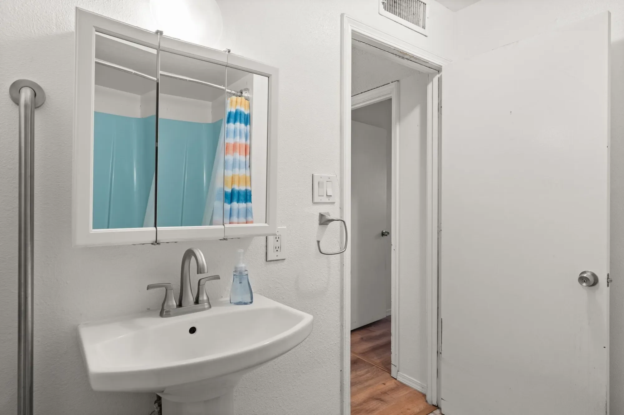 10601 Cielo Vista Del Norte, Corrales, NM 87048, Corrales, New Mexico, United States. - Photo 12