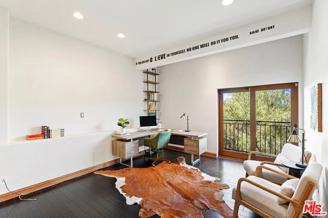 Gallery photo 10