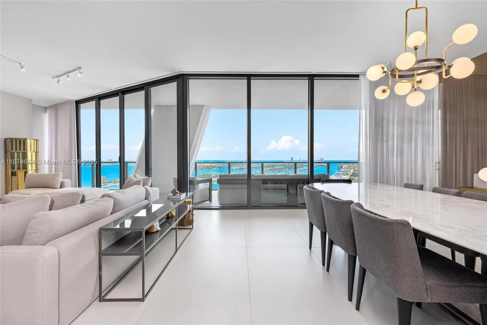 1000 Biscayne Blvd 3801, Miami, Florida, United States. - Photo 2