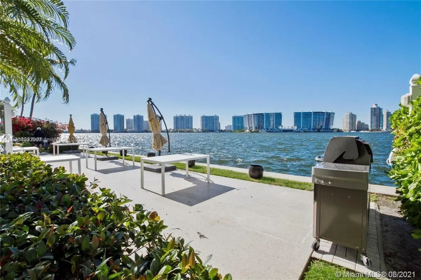 18260 N Bay Road , Sunny Isles FL 33160, Golden Beach, Florida, United States. - Photo 1