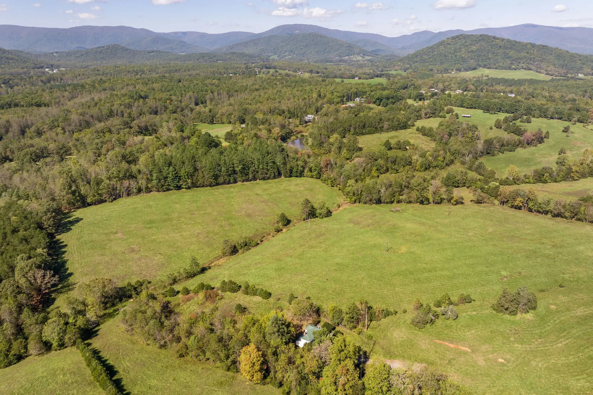 955 Simmons Gap Rd, Dyke, VA 22935, Dyke, Virginia, United States. - Photo 12