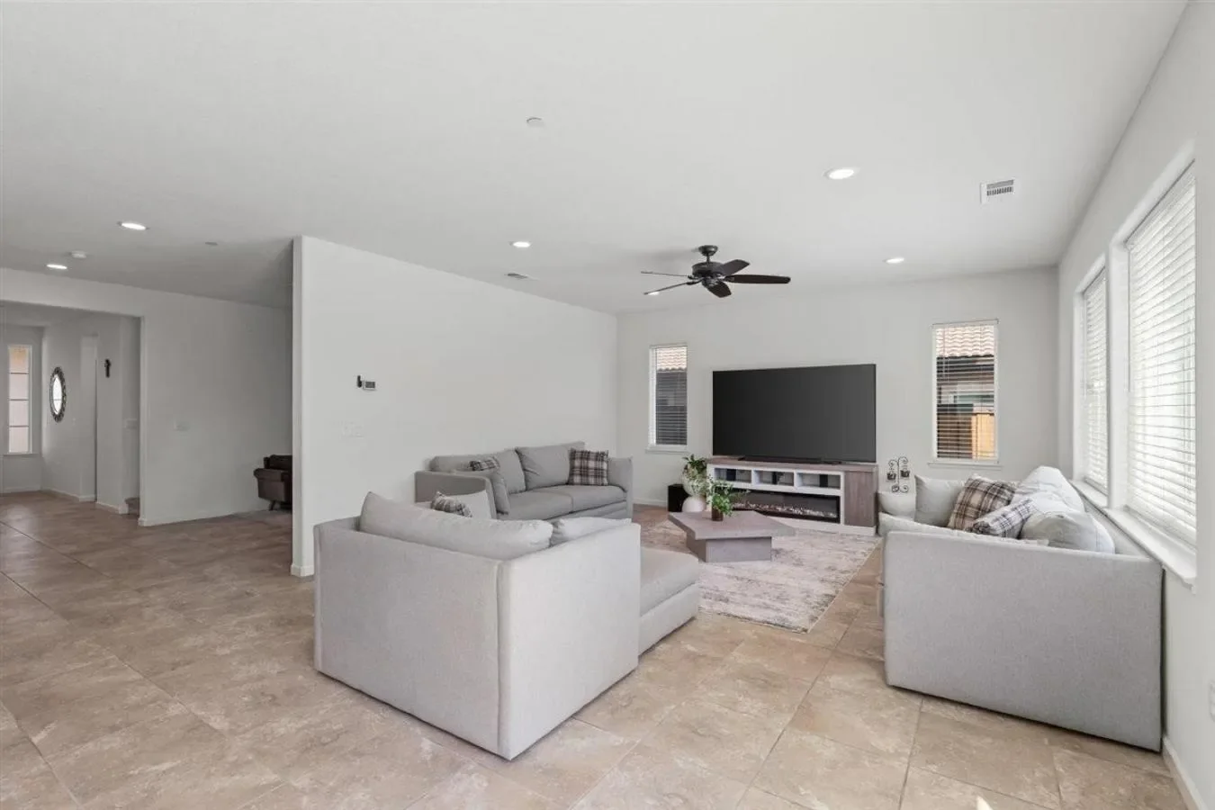 21232 Grapevine Drive, Patterson, California, United States. - Photo 24