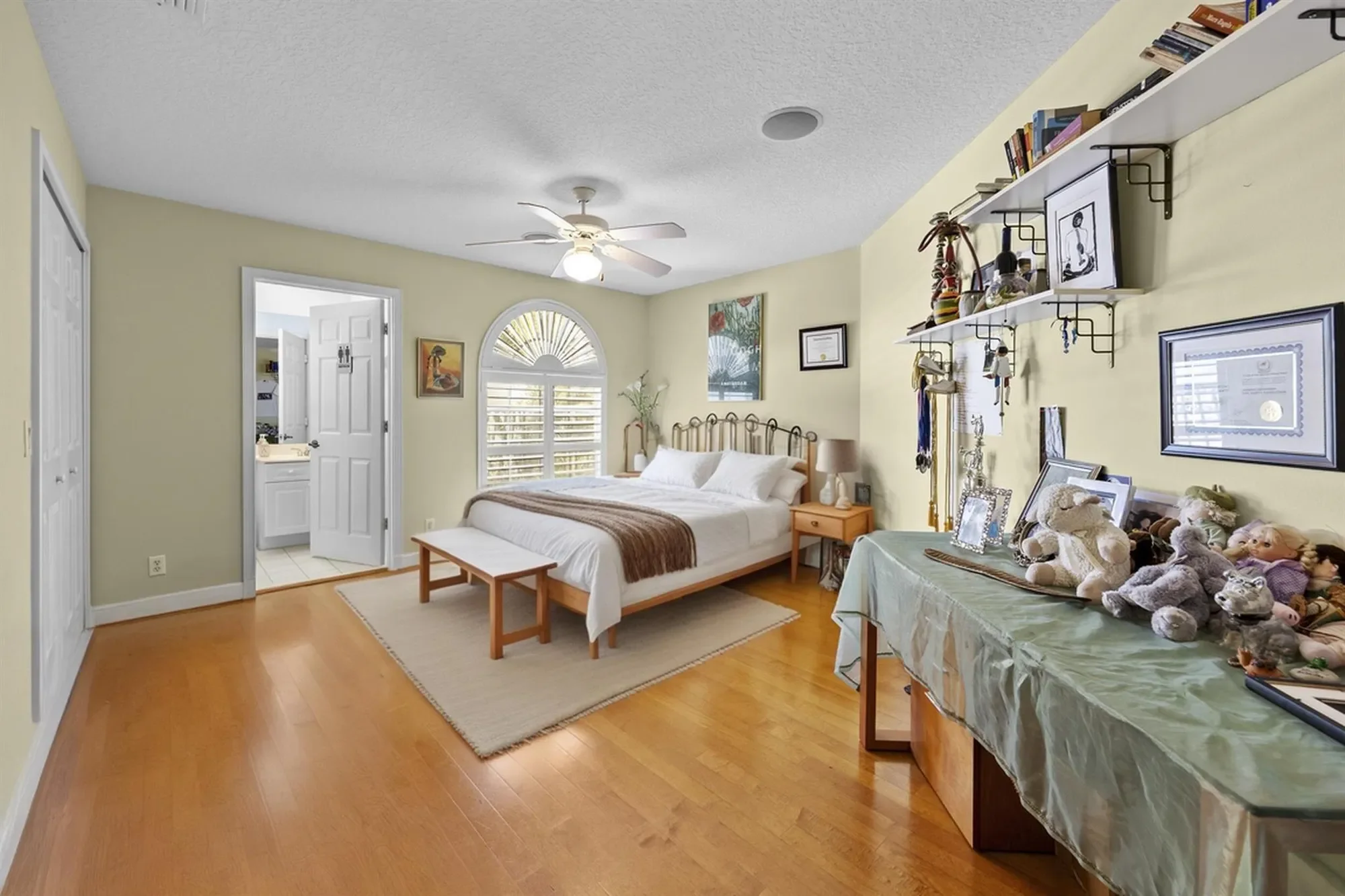 Gallery photo 10