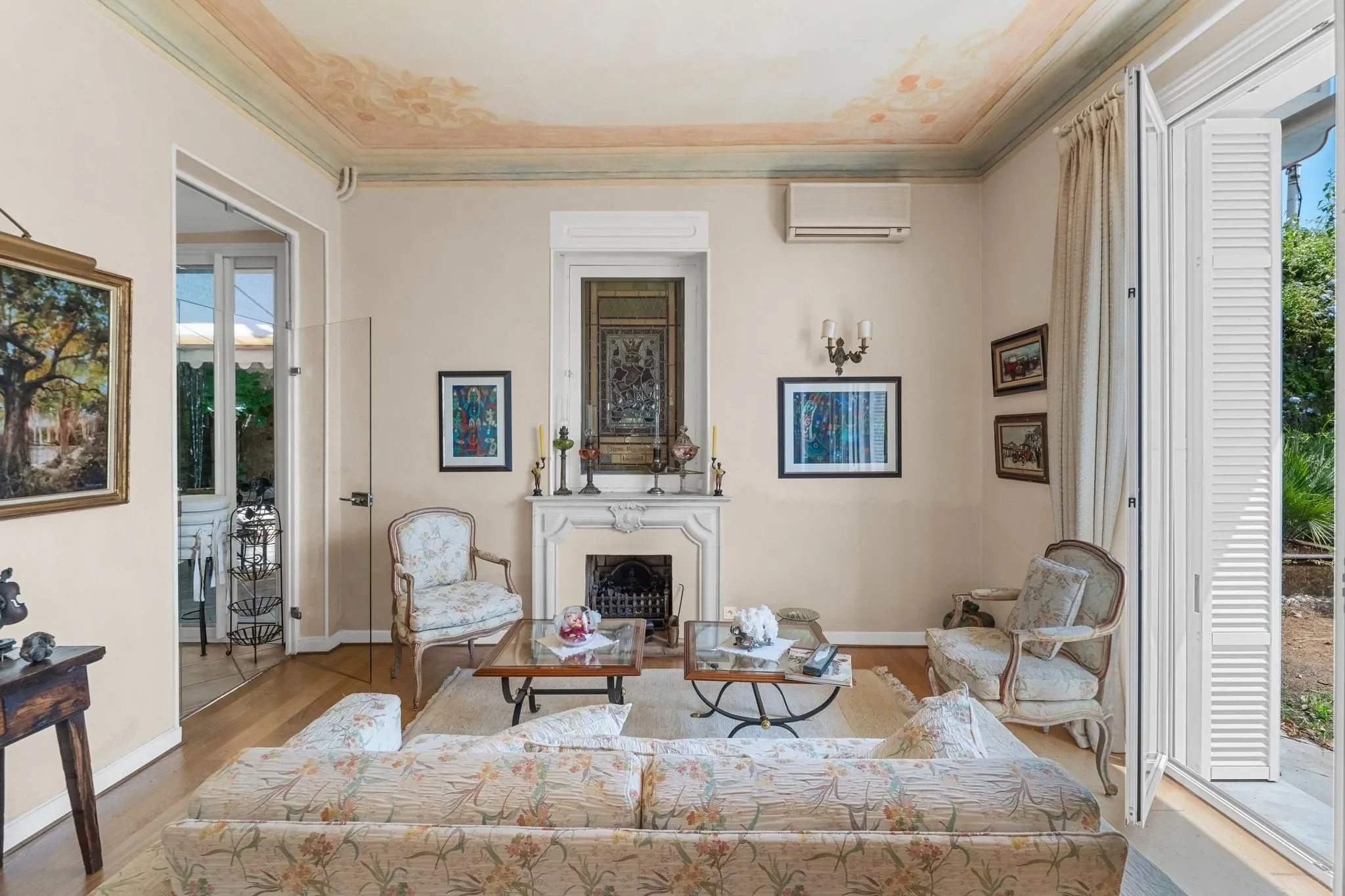 Gallery photo 3