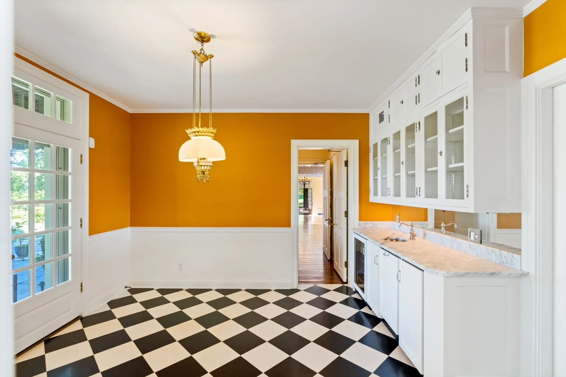 3740 Upper River Road , Louisville, KY 40207, Watterson Park, Kentucky, United States. - Photo 20