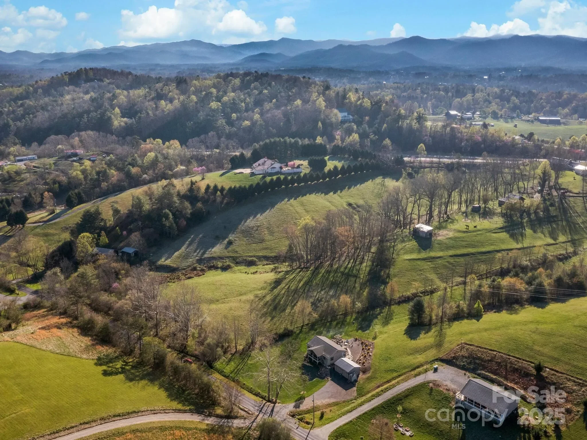 99999 Sprouse Town Road, Weaverville, NC 28787, Weaverville, North Carolina, United States. - Photo 2
