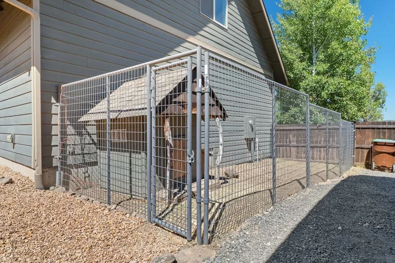 6900 SE Madison Avenue , Prineville, OR 97754, Prineville, Oregon, United States. - Photo 46