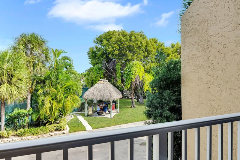 1133 W Ocean Drive #6, Key Colony Beach, FL 33051, Key Colony Beach, Florida, United States. - Photo 46