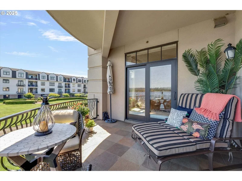 707 N Hayden Island Dr #215, Portland, OR 97217, Portland, Oregon, United States. - Photo 17