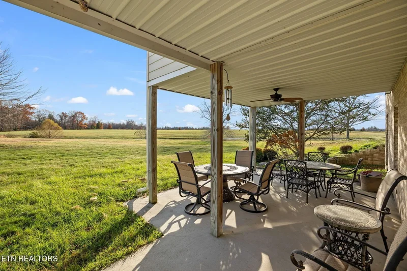 135 Austin Lane, Deer Lodge, TN 37726, Deer Lodge, Tennessee, United States. - Photo 41