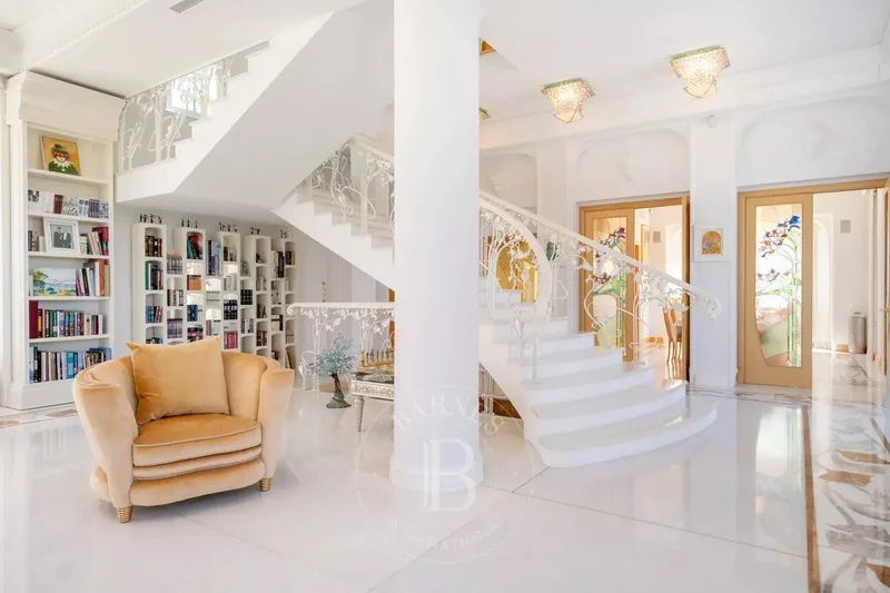 39 Avenue de la Salis, Antibes, Provence-Alpes-Côte d'Azur, France. - Photo 10