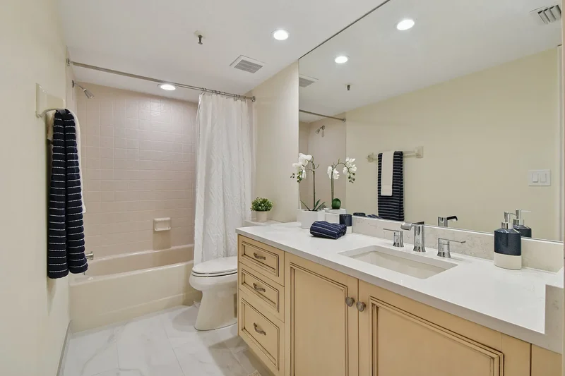 1586 Gulf Boulevard , 2502, Clearwater Beach, FL 33767, Clearwater, Florida, United States. - Photo 29