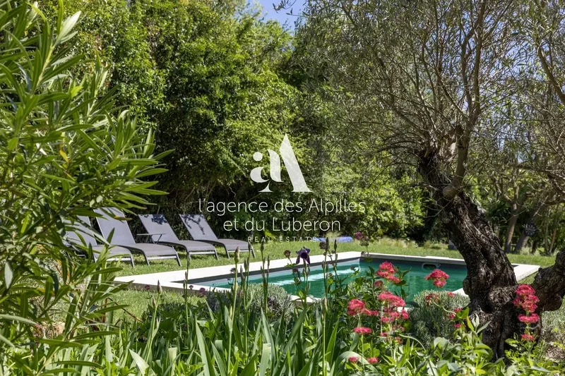 PARADOU - HOUSE WITH GARDEN NEAR THE VILLAGE
