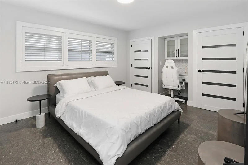 840 S Southlake Dr, Hollywood, Florida, United States. - Photo 32