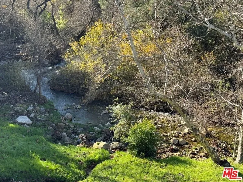1045 Cold Canyon Road, Hidden Hills, California, United States. - Photo 6