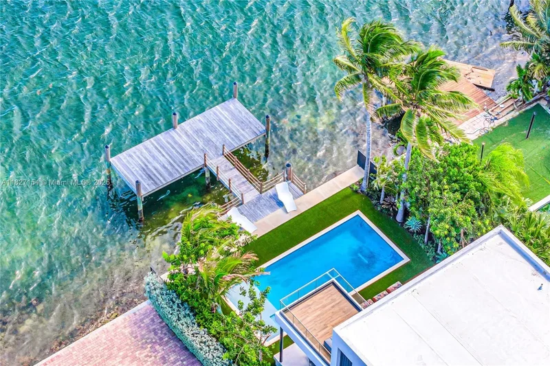 1510 Stillwater Dr, Miami Beach, Florida, United States. - Photo 4