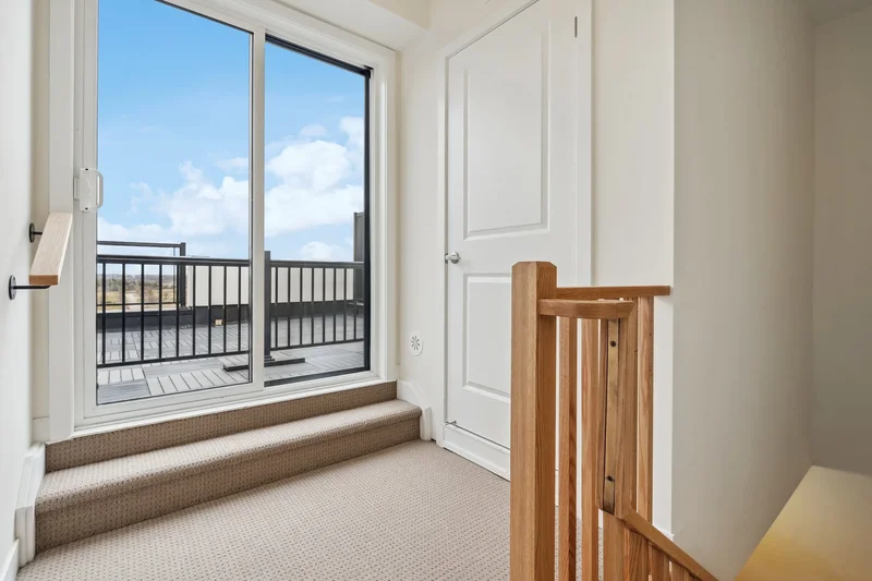 1695 Dersan St  204, Pickering, ON L1V 2P8, Pickering, Ontario, Canada. - Photo 31
